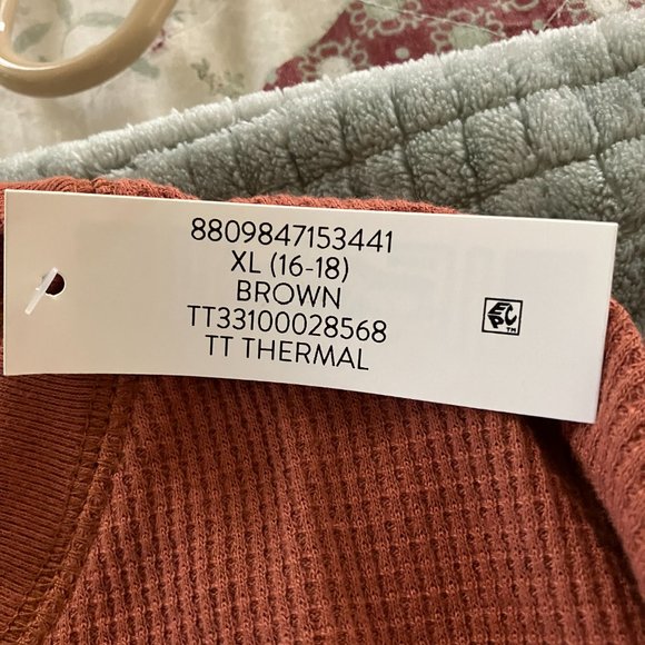 Shirt - Picture 4 of 4